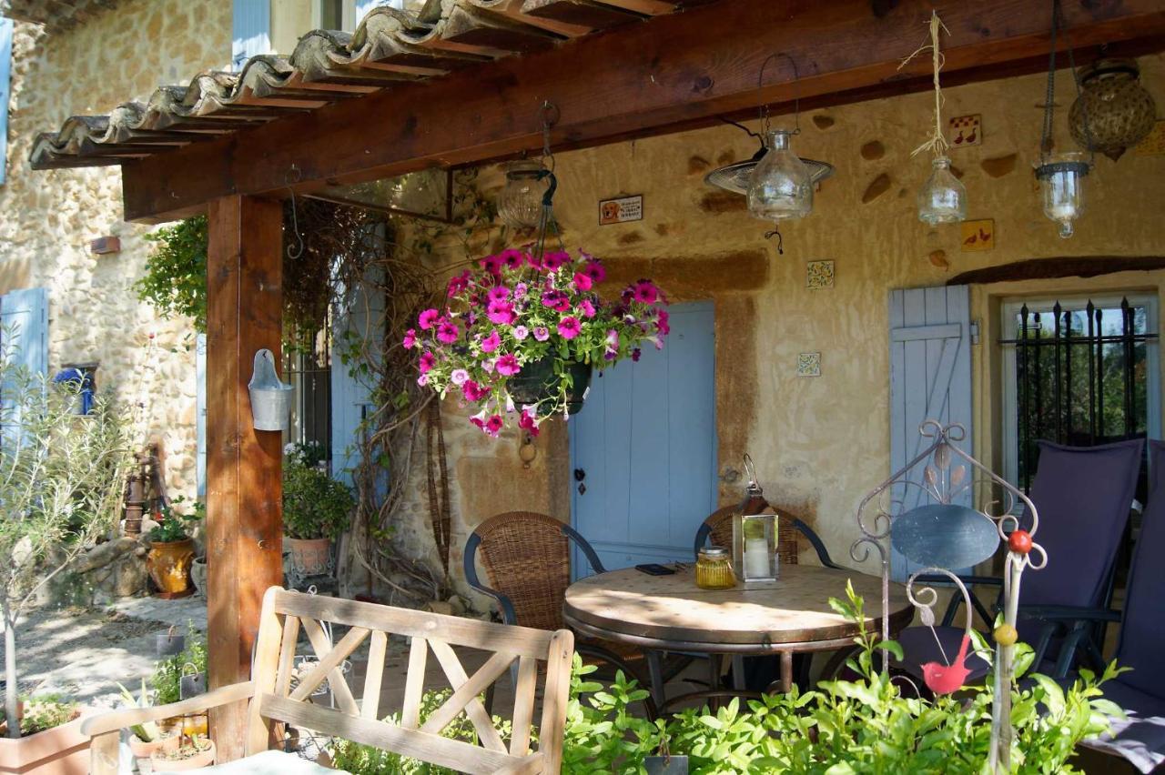 Mas Du Clos De L'Escarrat Jonquieres  Экстерьер фото